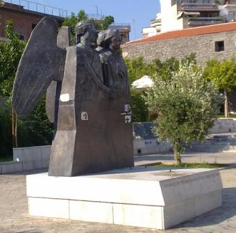 ΜνημείοΠεσόντωνΚολοβό