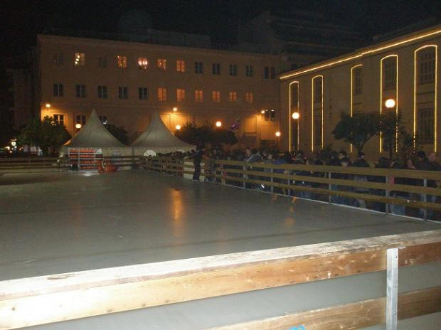 Παγοδρόμιο στο Αγρίνιο 2013